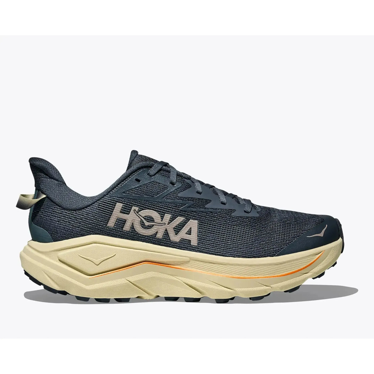 Hoka Challenger 8