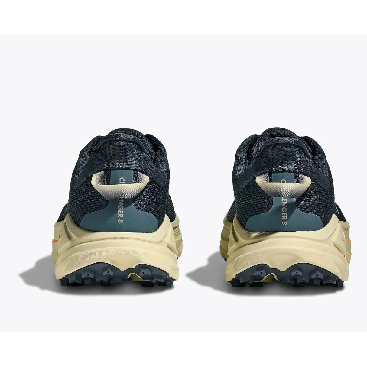Hoka Challenger 8