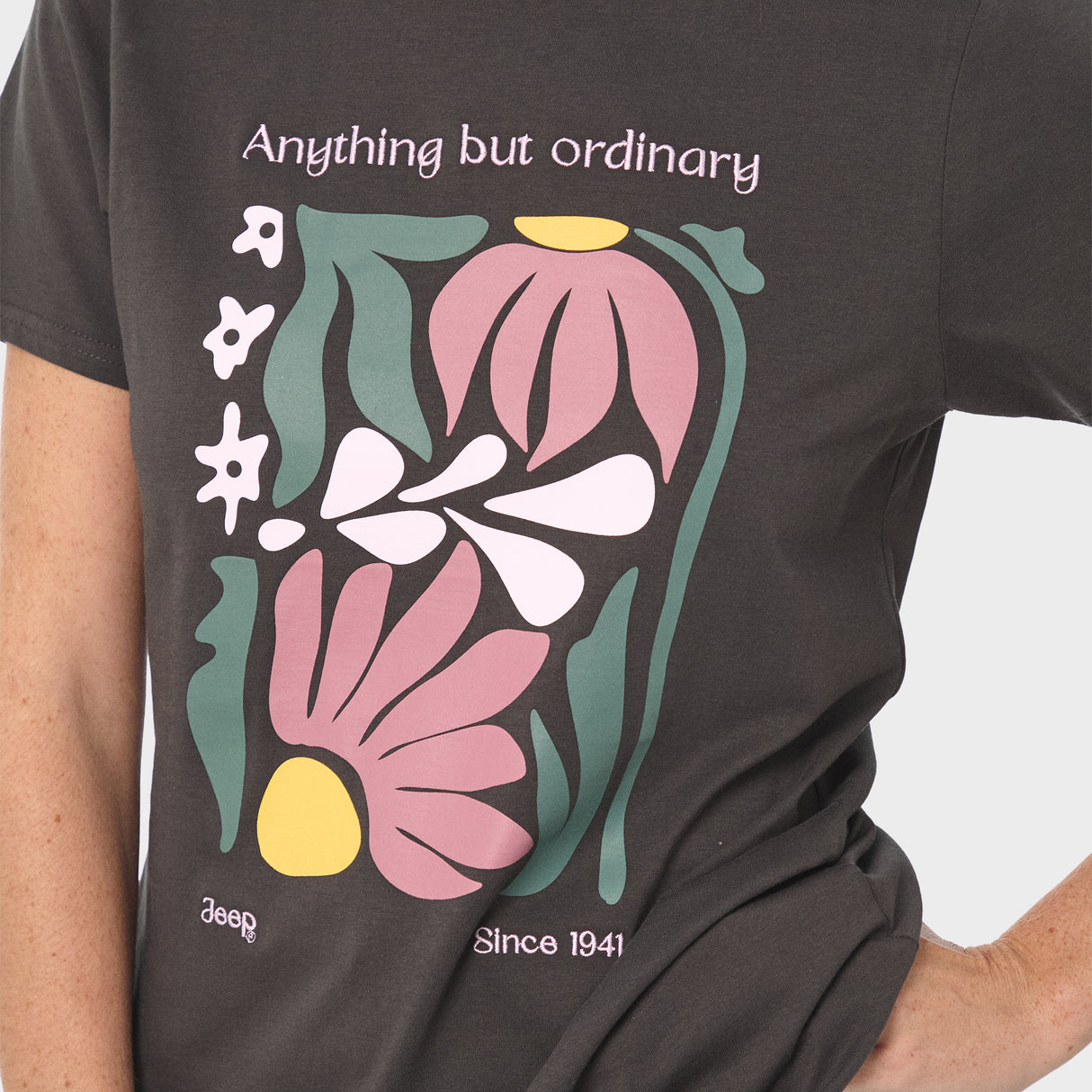 Jeep Ladies Fashion Flower T-Shirt