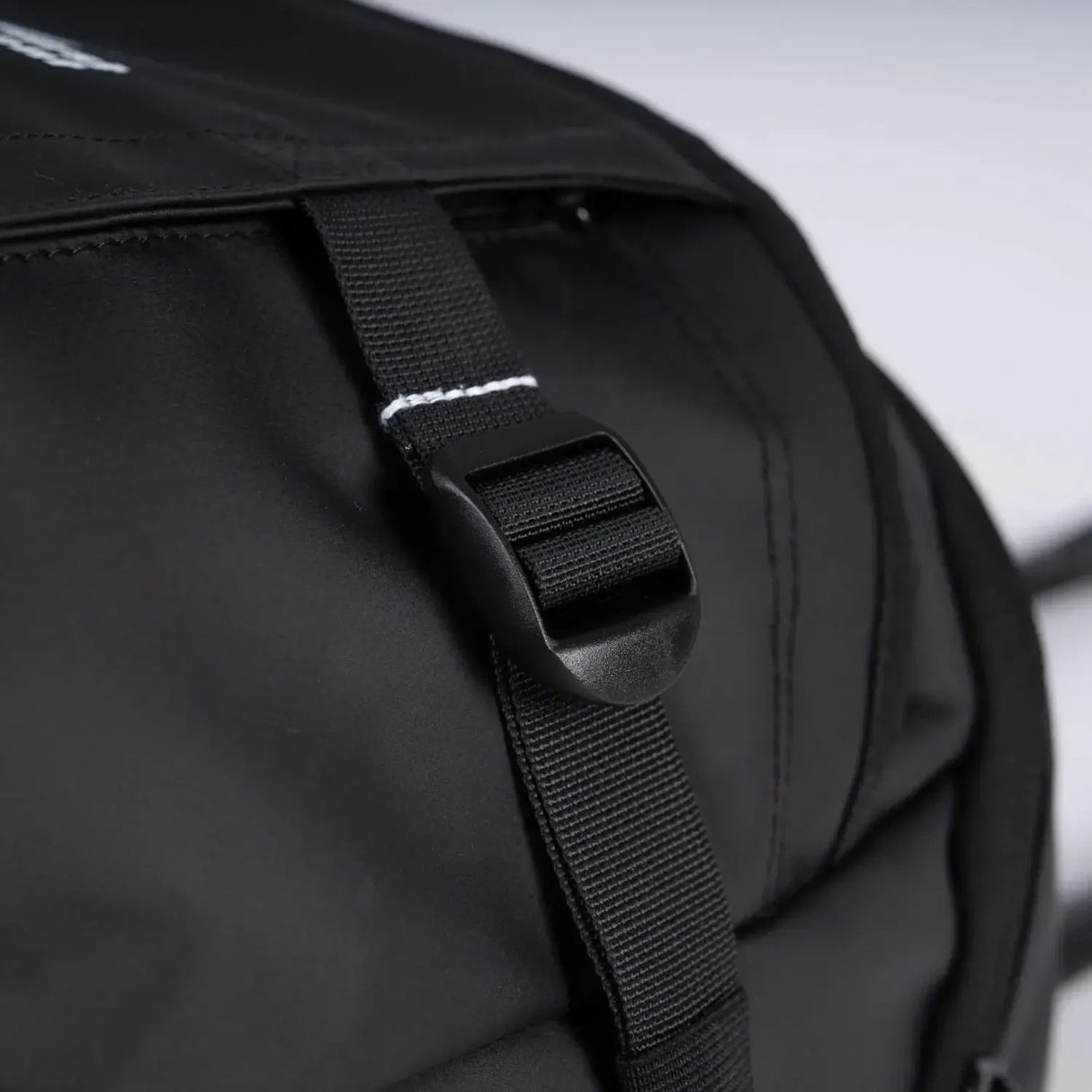 First Ascent Venture Trolley Bag - 40L