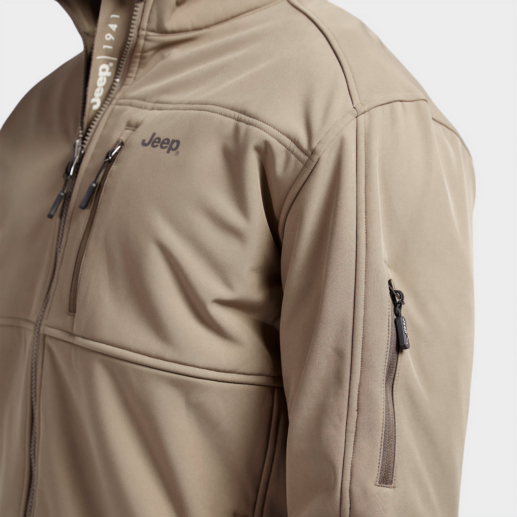 Jeep Funnel Neck Softshell Jacket – Trappers